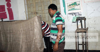 কুমিল্লায় ৫ কেন্দ্রে ভোটগ্রহণ স্থগিত : সংঘর্ষে আহত অর্ধশতাধিক 