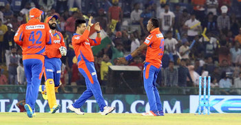 IPL 2016: Dwayne Bravo creates world record