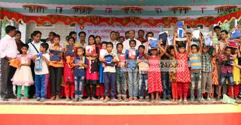 শার্শায় ৪৬৪ শিক্ষার্থী পেল স্কুল ড্রেস