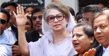 আদালতে খালেদা জিয়া