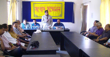 বড়াইগ্রামে আ.লীগের প্রার্থী বাছাইয়ে অনিয়মের অভিযোগ 