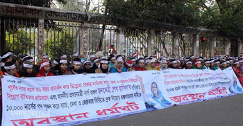Jobless nurses continue agitation