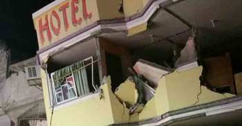  Ecuador earthquake kills 77