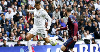 Ronaldo sets goal record; Torres stars for Atletico