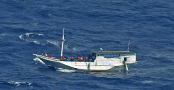 Australia sends boat carrying Bangladeshis back to Indonesia