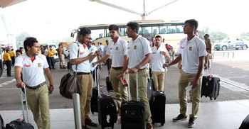 Bangladesh’s cricket team returns home 
