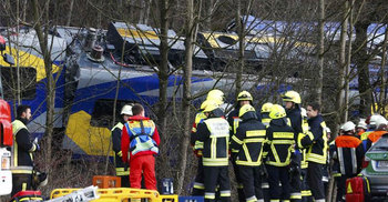10 killed after head-on train crash in Germany