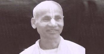 3 people held over priest killing 