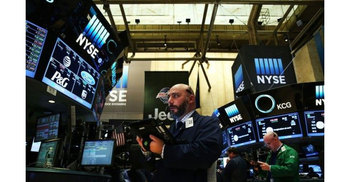 US stocks rise, dollar falls on cautious Fed outlook