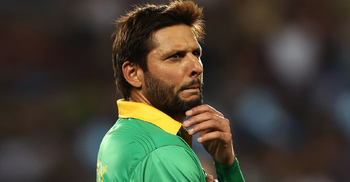 বিশ্বকাপের পর অবসরে যেতেই হবে আফ্রিদিকে