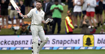 শেষ ইনিংসটাও খেলে ফেললেন ম্যাককালাম