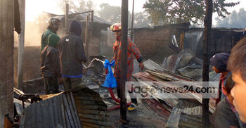 কাহারোলে অগ্নিকাণ্ডে ২০টি দোকান পুড়ে ছাই