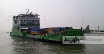 ৭ ঘণ্টা পর কাওড়াকান্দি-শিমুলিয়ায় ফেরি চলাচল শুরু