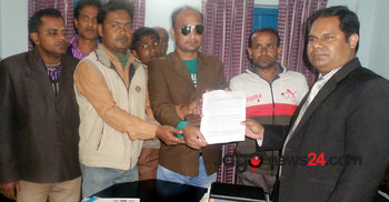 সাদুল্যাপুরে হাটের দাবিতে অবস্থান কর্মসূচি