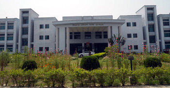 পানির অভাবে দিনাজপুর মেডিকেল ছাড়ছেন রোগীরা