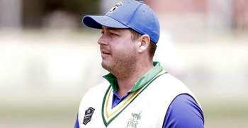 এবার মাঠেই বিতর্কে জড়ালেন জেসি রাইডার