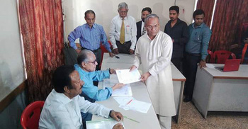 খালেদার পক্ষে মনোনয়ন নিলেন রিজভী