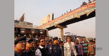 পরিচ্ছন্ন দেশ গড়ার প্রত্যয়ে উচ্ছেদ অভিযান