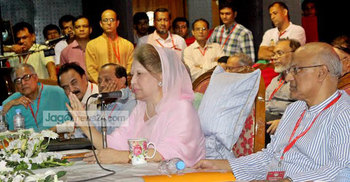 মীর জাফরদের কারণে আন্দোলন ব্যর্থ হয়েছে : খালেদা