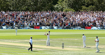 টেস্টে ম্যাককালামের ছক্কার বিশ্বরেকর্ড