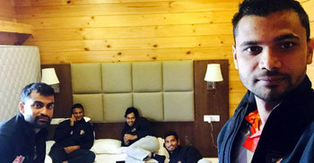 মাশরাফির সেলফিতে পাঁচ তারকা