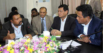 নিউজপোর্টাল ও রেডিও’র শীর্ষ কর্তাদের সঙ্গে আনিসুল হকের মতবিনিময়