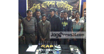 নাটোরে র‌্যাবের ভুয়া ম্যাজিস্ট্রেট ও মেজরসহ আটক ৬