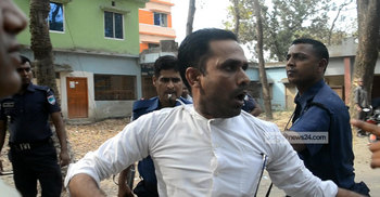 মনোনয়ন জমাদানে ছাত্রলীগের বাধা : আটক ১