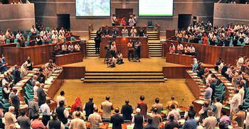 স্থলবন্দর থেকে আয় ৬১ কোটি  টাকা :  নৌমন্ত্রী