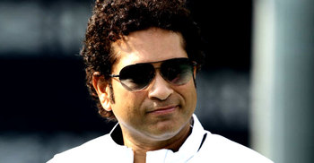 অল্পের জন্য প্রাণে বাঁচলেন শচীন!