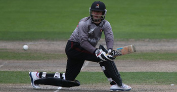 আফগানদের হারালো আরব আমিরাত