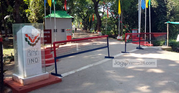 আখাউড়া স্থলবন্দরে ঈদের ছুটি শুরু