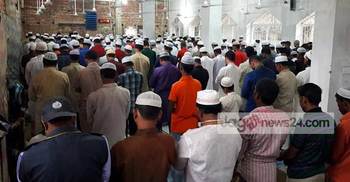 বৃষ্টি উপেক্ষা করে ব্রাহ্মণবাড়িয়ায় ঈদ জামাত অনুষ্ঠিত