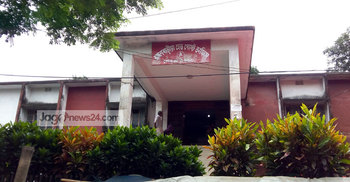 মোবাইল ব্যাংকিংয়ে কমছে ডাকঘরের জনপ্রিয়তা