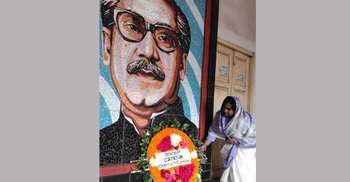 বঙ্গবন্ধু, সামসুজ্জোহা ও চুনকাকে আইভীর শ্রদ্ধা নিবেদন