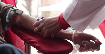 বাংলাদেশি যুবকের প্রাণ বাঁচালো চার ভারতীয়