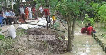 সারিয়াকান্দিতে আতঙ্কে ২৫ হাজার পরিবার