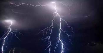 গোবিন্দগঞ্জে বজ্রপাতে যুবকের মৃত্যু