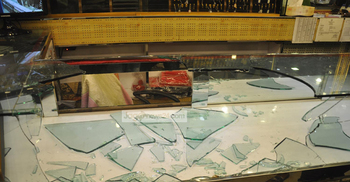 ফরিদপুরে স্বর্ণের দোকানে দুর্ধর্ষ ডাকাতির ভিডিও প্রকাশ