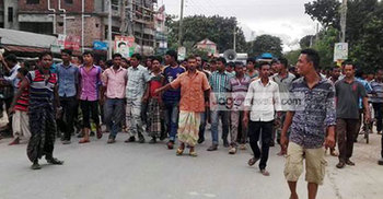 গাইবান্ধায় অটোবাইক চালকদের বিক্ষোভ