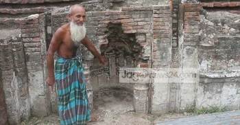 ধ্বংসের পথে সাতশ বছরের ১২টি মসজিদ