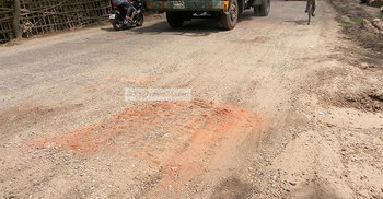 সংস্কারের ৬ মাসেই সড়কের অবস্থা বেহাল