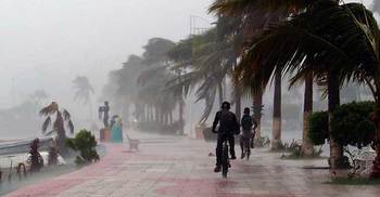 মেক্সিকোতে হ্যারিকেনের আঘাতে ২ জনের মৃত্যু