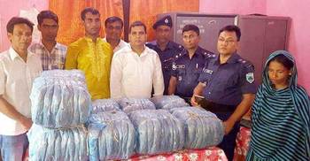 নওগাঁয় ৭১ কেজি গাঁজাসহ নারী আটক