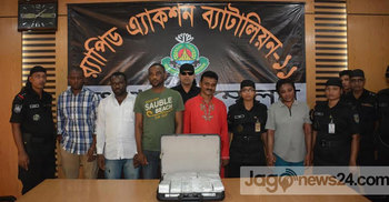 আন্তর্জাতিক প্রতারক চক্রের ৪ সদস্যসহ গ্রেফতার ৫