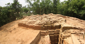 দিনাজপুরে দেশের প্রথম নবরথ মন্দিরের সন্ধান