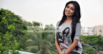 অনেক গুণের নোমিরা