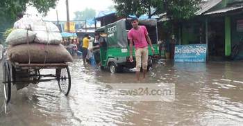 পঞ্চগড়ে টানা বর্ষণে ৫ উপজেলার  মানুষ পানিবন্দী