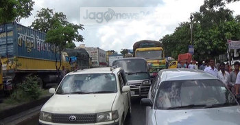 ঢাকা-চট্টগ্রাম মহাসড়কে দীর্ঘ যানজট