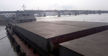 ভারতীয় চাল নিয়ে আশুগঞ্জ বন্দরে এমভি অভি